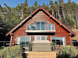 Lodges On Loch Ness