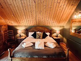 Lodges On Loch Ness