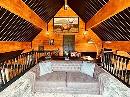 Lodges On Loch Ness