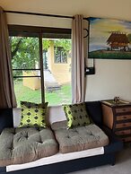 Palette Luxe Elephant Camp Maerim
