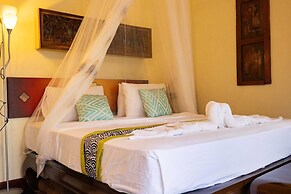Palette Luxe Elephant Camp Maerim