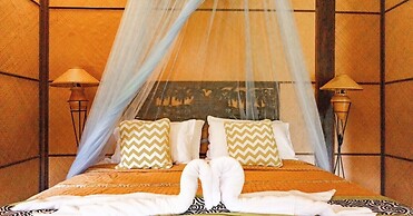 Palette Luxe Elephant Camp Maerim