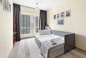 Icon 1 - 1702 2BR in Dubai