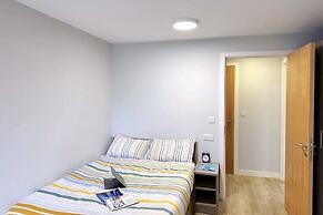 Manor Park Court