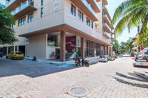 Condos with Oceanview Rooftop Pool