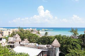 Condos with Oceanview Rooftop Pool