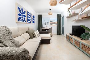 Family Relax Terrace Pool in G mar