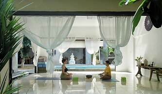 Tattva Uluwatu, Surf & Yoga