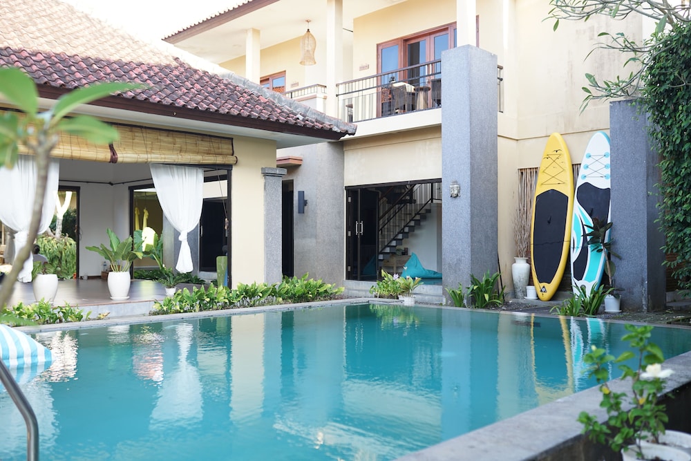 Tattva Uluwatu, Surf & Yoga