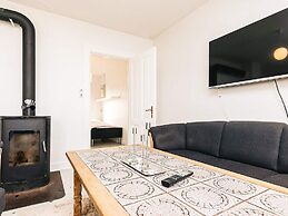 6 Person Holiday Home in Roslev