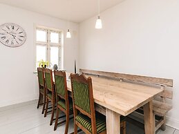 6 Person Holiday Home in Roslev