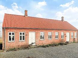 6 Person Holiday Home in Roslev