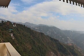 Deodar Cottage | Scenic View, next to nature!