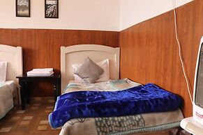 Deodar Cottage | Scenic View, next to nature!