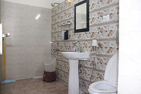 Deodar Cottage | Scenic View, next to nature!