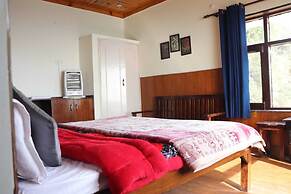 Deodar Cottage | Scenic View, next to nature!