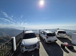 Deodar Cottage | Scenic View, next to nature!