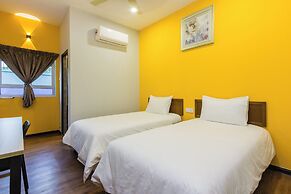 Great 5BR Garden Inn by uBook