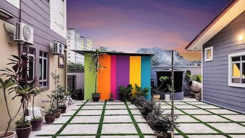 Great 5BR Garden Inn by uBook