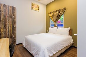 Great 5BR Garden Inn by uBook