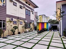 Great 5BR Garden Inn by uBook