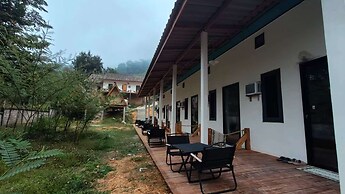 Mimosa Inn Nong Khiaw