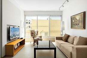 Chic Bright Urban Escape by Sea N' Rent