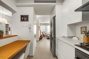 Chic Bright Urban Escape by Sea N' Rent