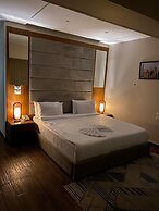 Tuya Pyramids Inn
