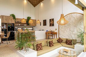 Sunny Paradise Villa by Betterplace