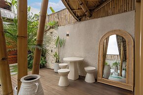 Sunny Paradise Villa by Betterplace