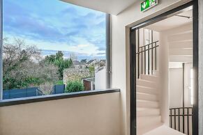 JIJI Suites