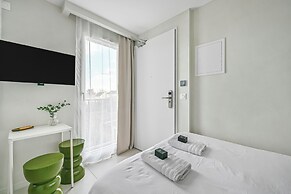JIJI Suites