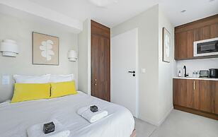 JIJI Suites