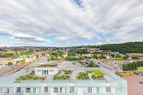 Central Penthouse on 19th Floor with Amazing View