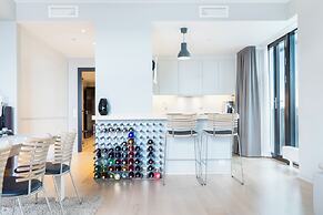 Central Penthouse on 19th Floor with Amazing View