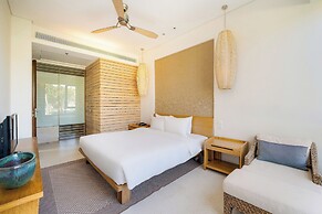 The Salt Collections Beachfront Resort Da Nang
