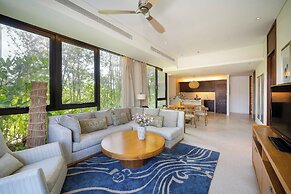 The Salt Collections Beachfront Resort Da Nang