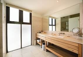 The Salt Collections Beachfront Resort Da Nang