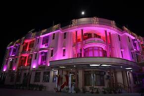 Sarnath Motel And Resort