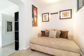 Charming Garden Cottage-campsbay