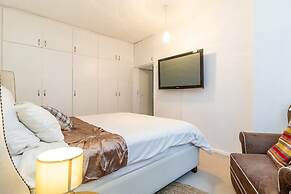 Charming Garden Cottage-campsbay