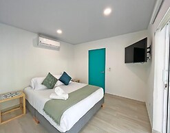 Zaba Beach House
