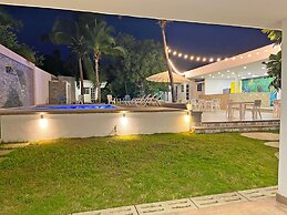 Zaba Beach House