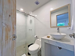 Zaba Beach House