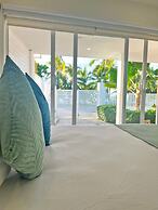 Zaba Beach House