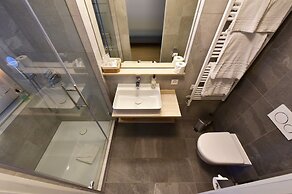 HOTEL ROUSSEAU PLUS