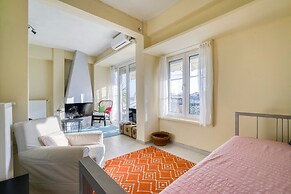 Acropolis Penthouse With 50mbps Wifi
