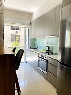 Karyatis - Apartment on the Road of History
