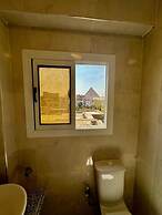 Pyramids Express View Inn